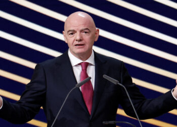 الاتحاد السويسري لكرة القدم يسحب دعمه لرئيس فيفا إنفانتينو 