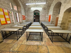 مدارس القدس الخاصة والأهلية تعلق الدوام احتجاجاً على سحب الاحتلال تصاريح معلميها