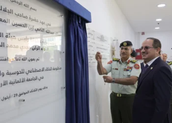 رئيس الأركان يفتتح منظومة الذكاء الاصطناعي في الجامعة الألمانية