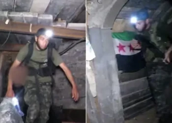 علم الثورة السورية في أنفاق القسام بغزة.. فما القصة؟