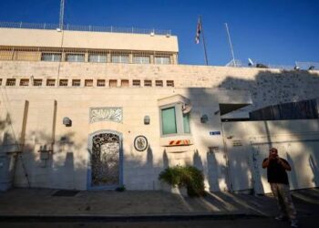 بريطانيا و”إسرائيل” تتفقان على تحويل قنصلية القدس إلى بعثة محدودة